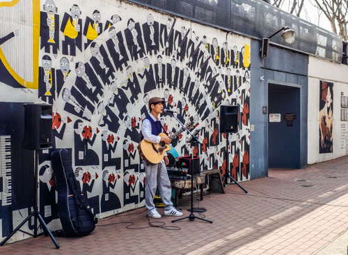 Busker at Kim Gwangseok Memorial Street