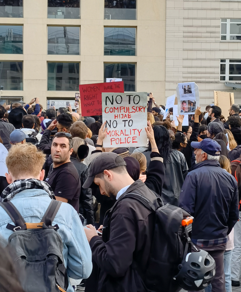 NO TO HIJAB, NO TO MORALITY POLICE - Brandenburg Gate