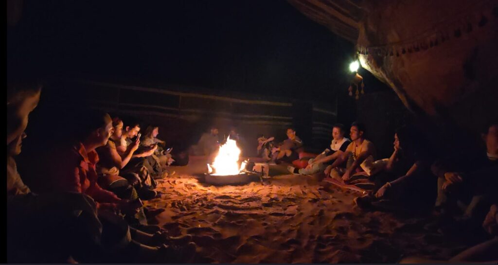 Wadi Rum - Bedouin Night camp - Fire and storytelling